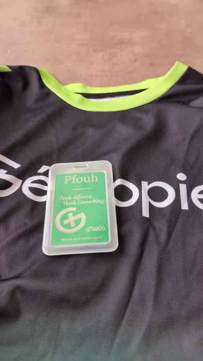 Badge géocaching personnalisé